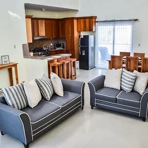 Hostel Hostal Palmas De Punta Cana F2, Punta Cana